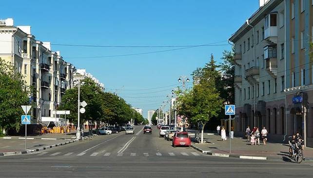 Главная улица города